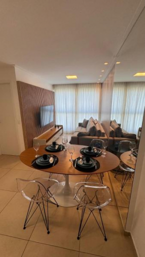 Apartamento luxuoso a 500m da praia